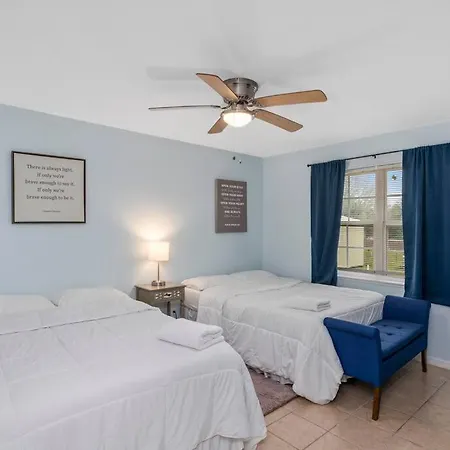 Quiet Apartment In Iowa, La
